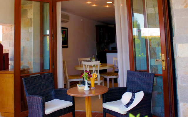 Helena VIP Villas and Suites