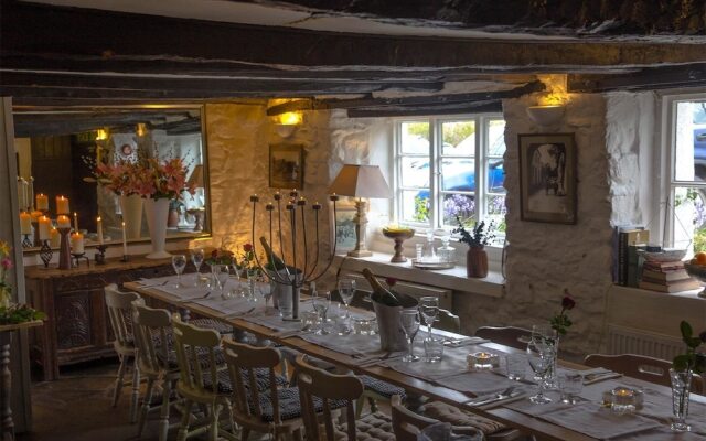 The Cott Inn