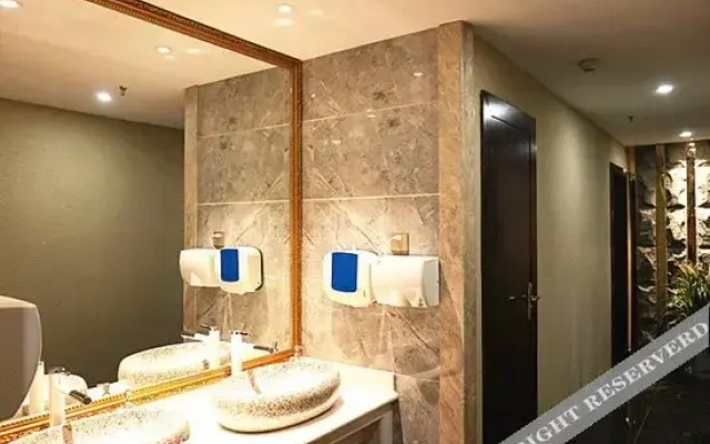 Yu Huang Hotel