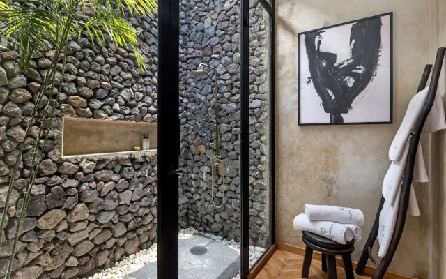 Villa Wolfe by Villa Finder