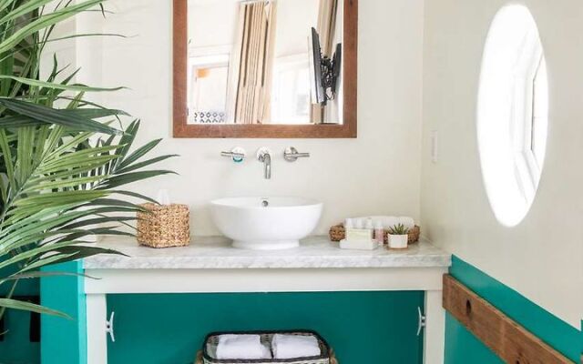 Cambria Beach Lodge