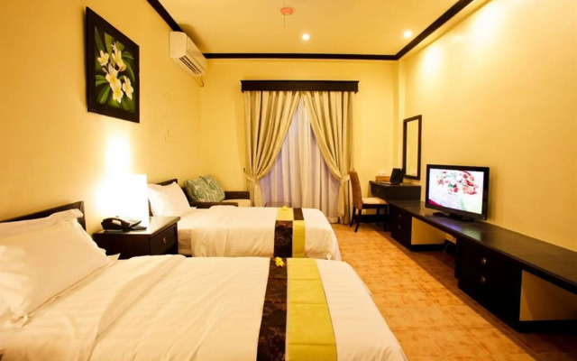 Hanamitsu Hotel & Spa