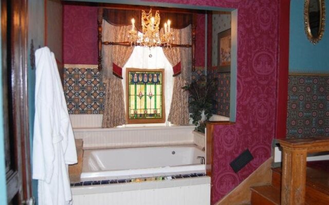 Schuster Mansion Bed & Breakfast