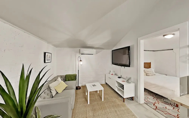 1714bouh 3 Bedroom Home