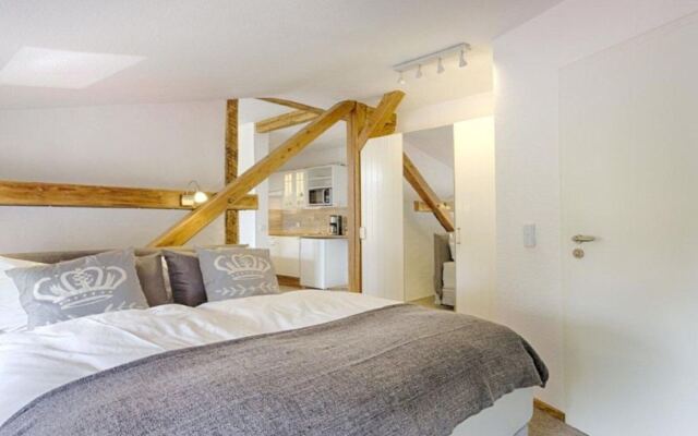 Apartment Pond View Comfortable Vacation Home