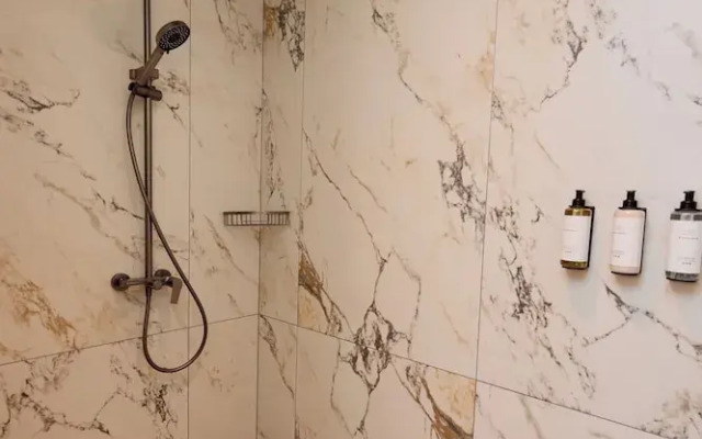 Guo Mao San Li Tun Apartment