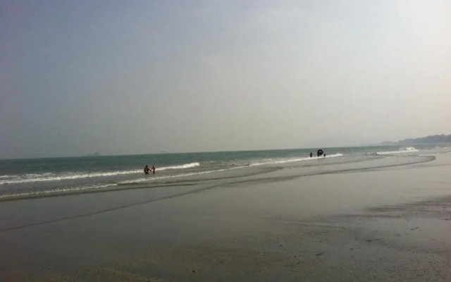 Flame Tree Residence 2-Bedroom Apartment