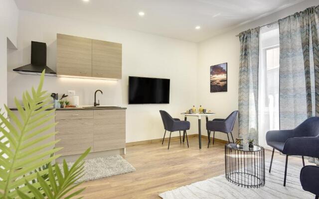 D&A Central Luxury Apartments