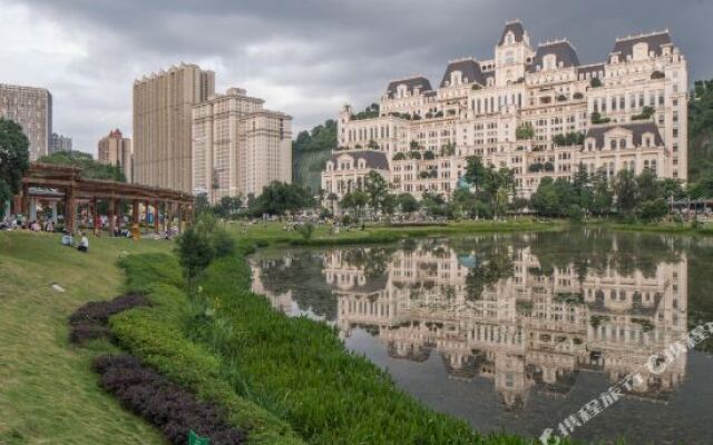 Yichi · High Altitude Private Soup Hotel (Guiyang Flower and Fruit Garden Shopping Center Store)