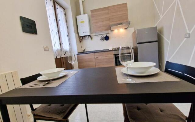 Monolocale Zona Monza-Milano Wi-fi Gratis, INTERO APPARTAMENTO