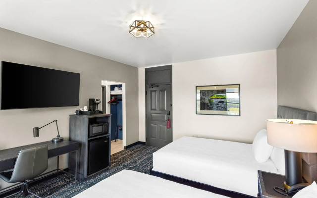 Tygart Hotel, an Ascend Collection Hotel