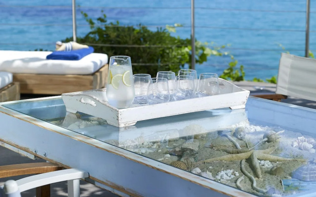 Paradisso Beach Villas