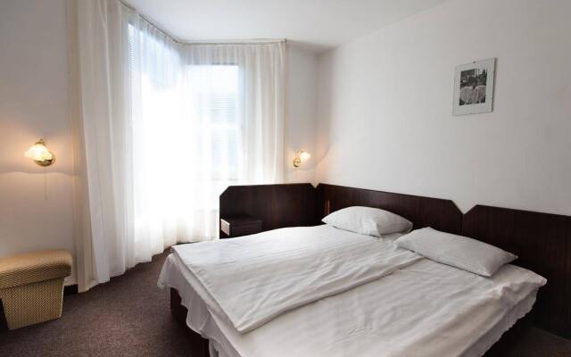 Hotel Adler