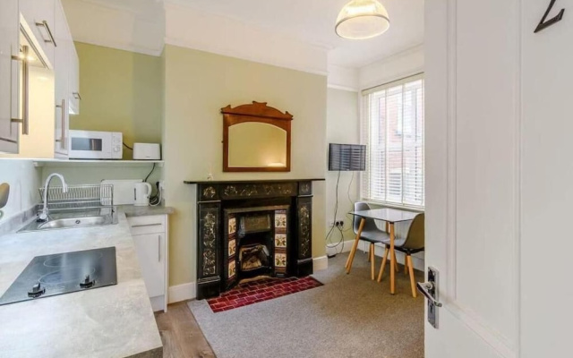 Ground Floor Apartment Beverley House