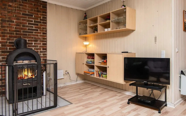 6 Person Holiday Home in Toftlund