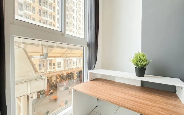 Soft Industrial Look Studio At Tokyo Riverside Pik 2 Apartment