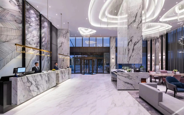 Orange Hotel  (Shanghai Hongqiao Railway Station Store)