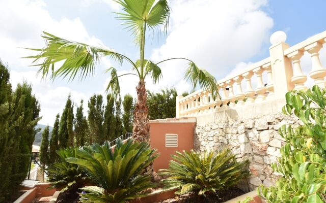 Luxury Villa With Private Swimming Pool in Moraira