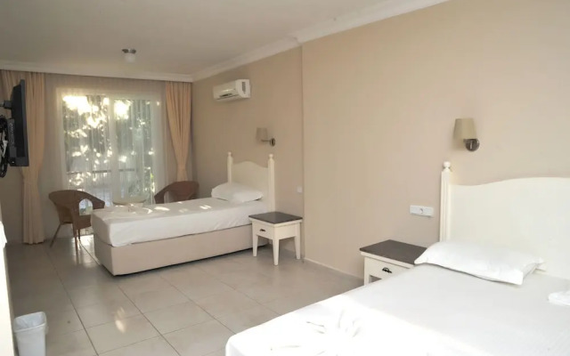 The Blue Lagoon Deluxe Hotel