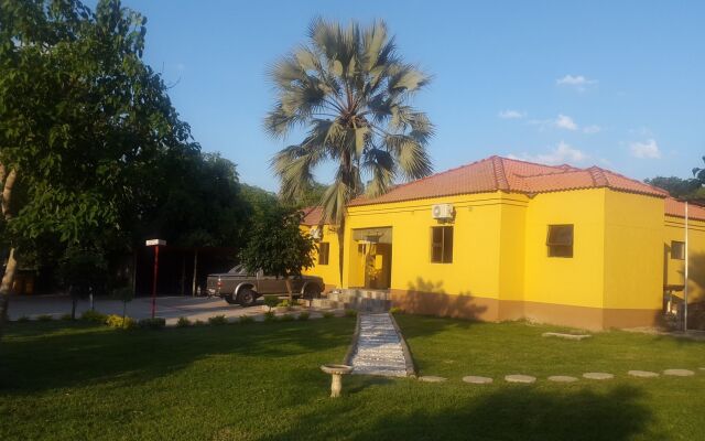 Maun Executive Inn