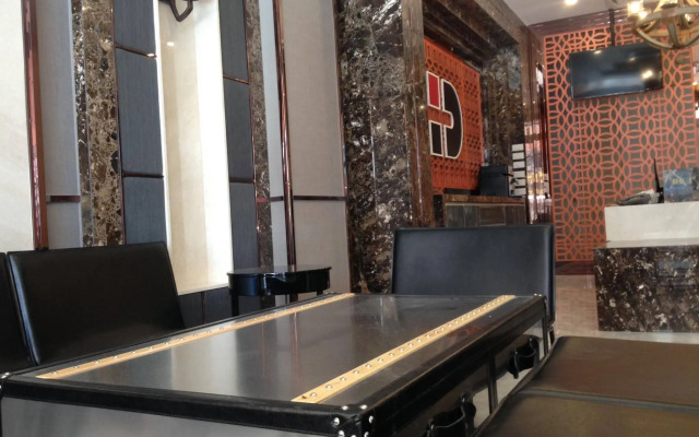 Hotel DSure Patong