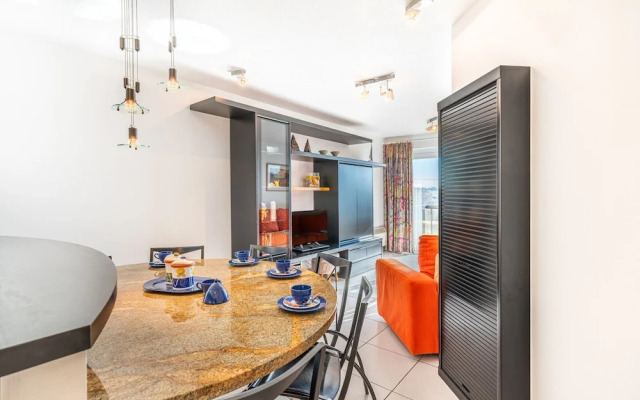 Apartment in Oostduinkerke With Garage