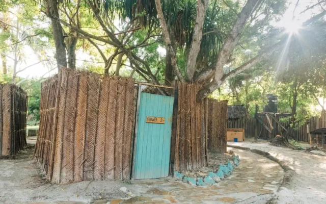 Mikadi Beach Camp