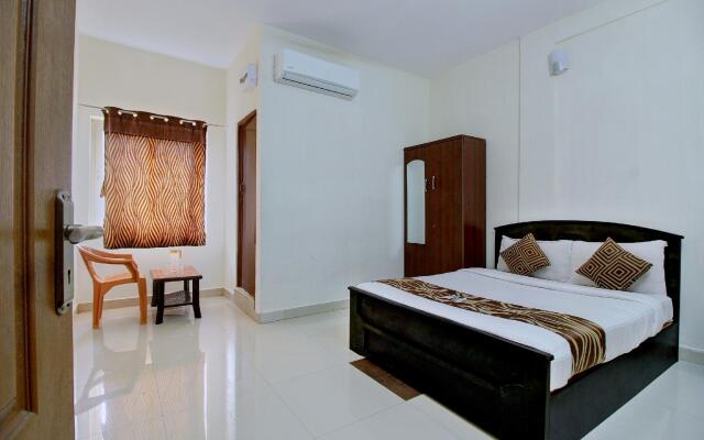 OYO Flagship 8661 Luxe Residency