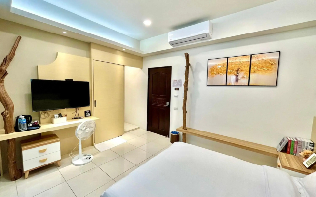 14 Art Villa