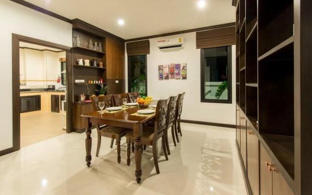 The sea aonang pool villa
