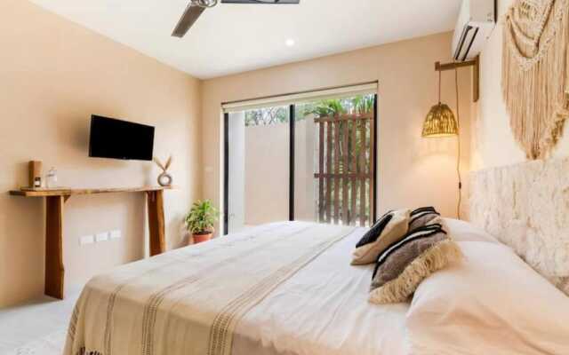 Beautiful Apartment In La Veleta