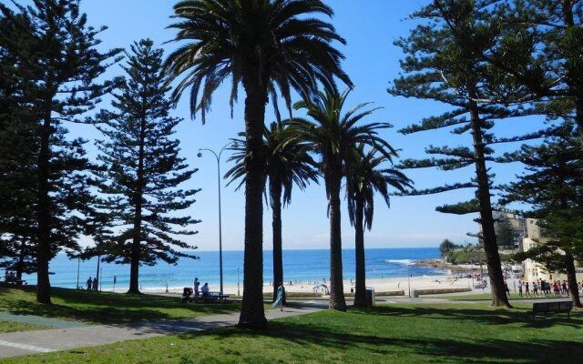 Cronulla Beach House B&B