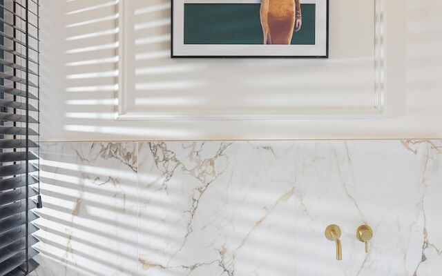 Villa Albi - Machne Yehuda Hotel