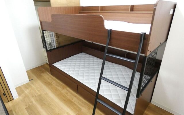 Alpha Square Minami 6 Jo 301