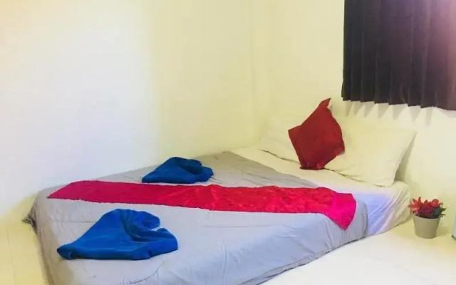 Green Leaf Guesthouse