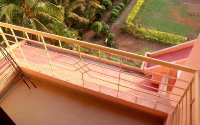 Whistling Palms Beach Resort