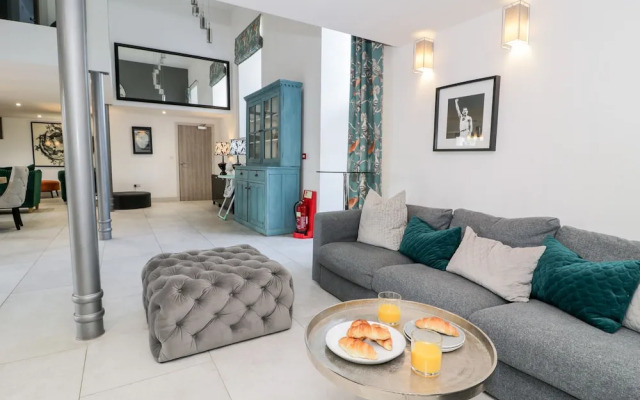 Capel Mawr, Basement 19