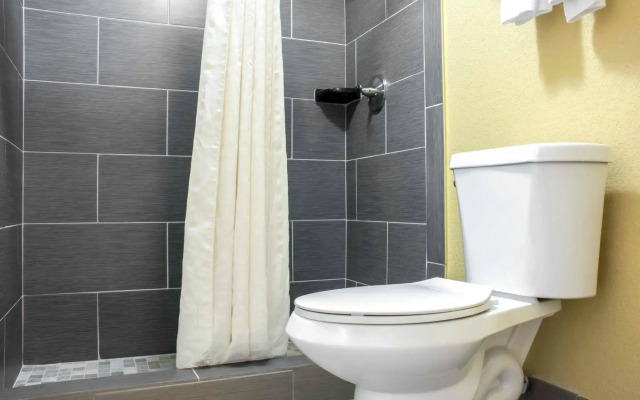 Econo Lodge Bradford