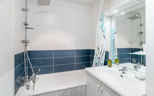 La Joliette; Duplex 2 chambres, PARKING INCLUS+ Terrasse+ ascenseur