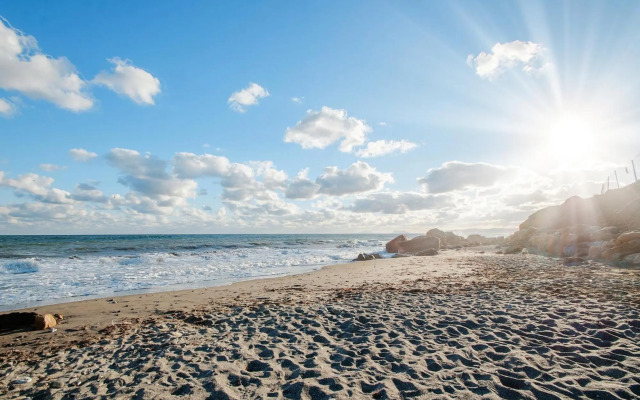 LUXURY APARTMENT FRONTAL BEACH in Doncella Beach