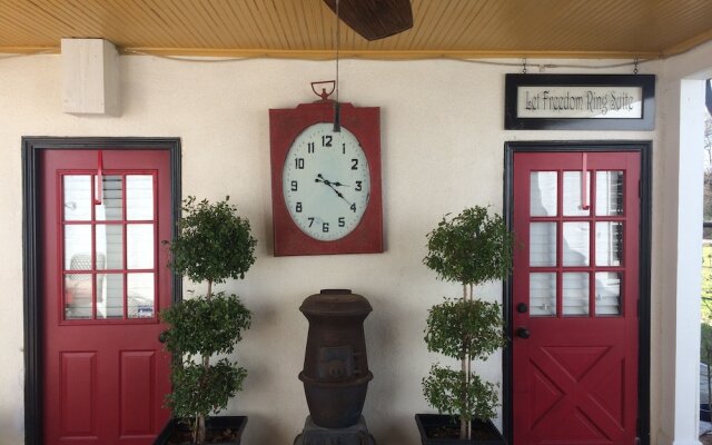 The Old Liberty Schoolhouse B&B