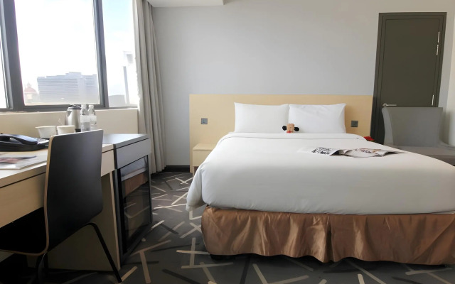 Pacific Express Hotel Central Market