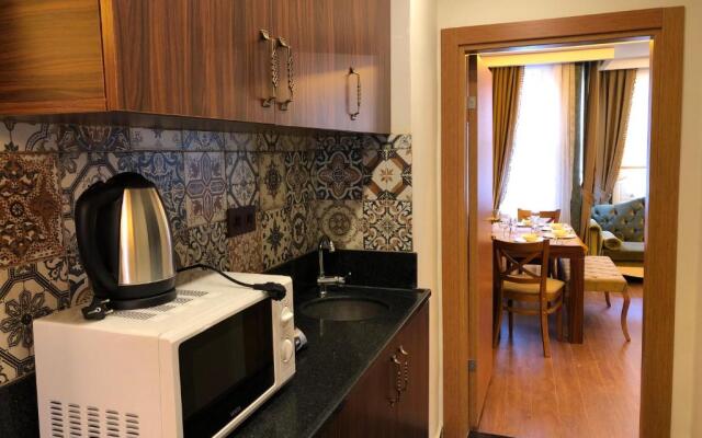 Rose Mansion by Otantik Suites