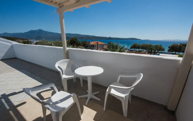 Zefiros Beach