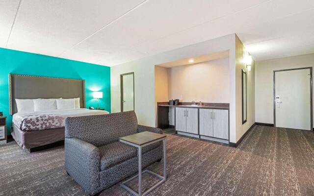 La Quinta Inn & Suites by Wyndham Jamestown