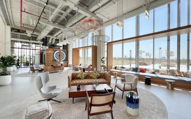 Modern Boho 1BR Sleeps4 Balcony Pool Gym Dxbhills