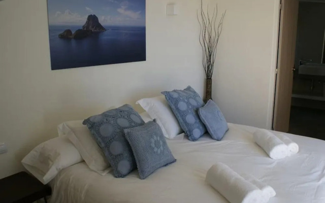 Charming Villa With sea Views