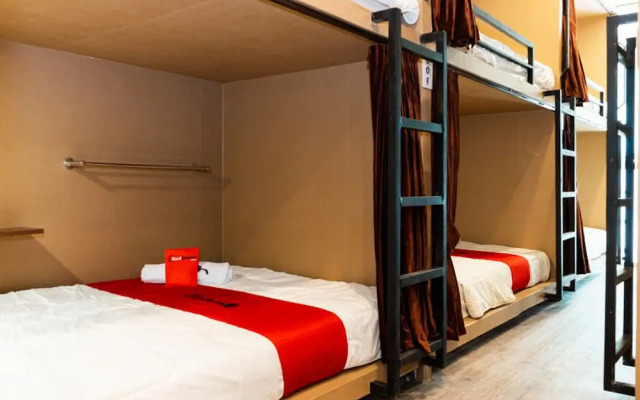 RedDoorz Hostel @ DI Panjaitan Simpang Lima
