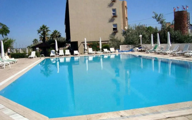 Dikili Sunset Club