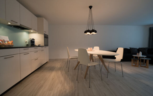 Paradeplatz Apartment by Airhome